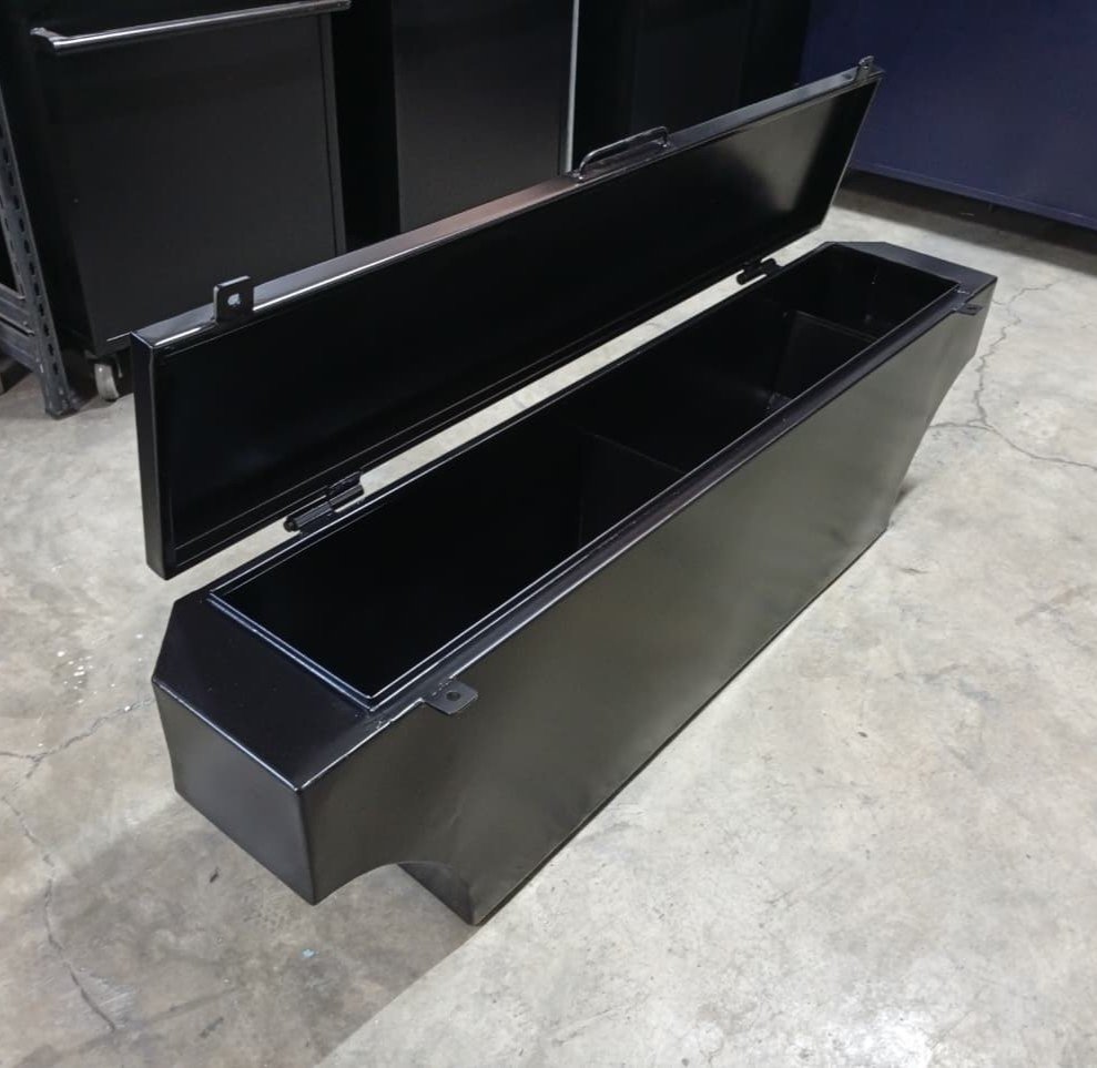 Caja de Herramientas Metálica para Tolva de Camioneta